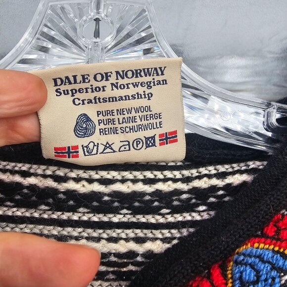 VTG Dale of Norway Wool METAL Clasp Sweater Pullover S FAIR ISLE NORDIC Birdseye - Picture 13 of 14